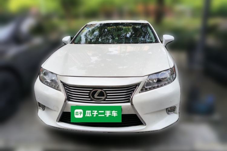 Used Lexus ES 2013 250 Elegant Edition Front