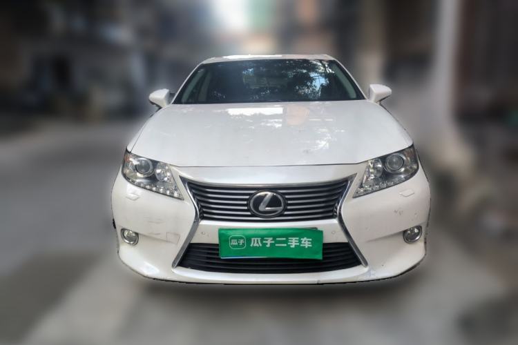 Used Lexus ES 2013 250 Elegant Edition Front