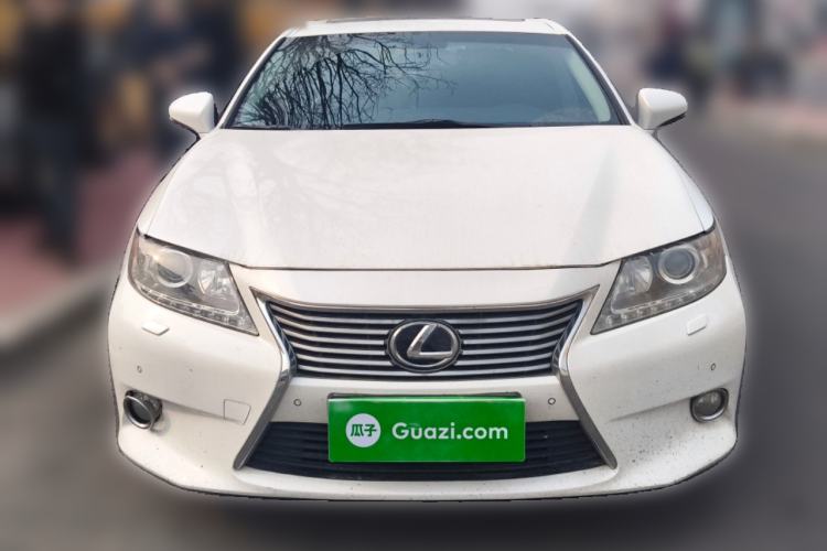 Used Lexus ES 2013 250 Elegant Edition Front