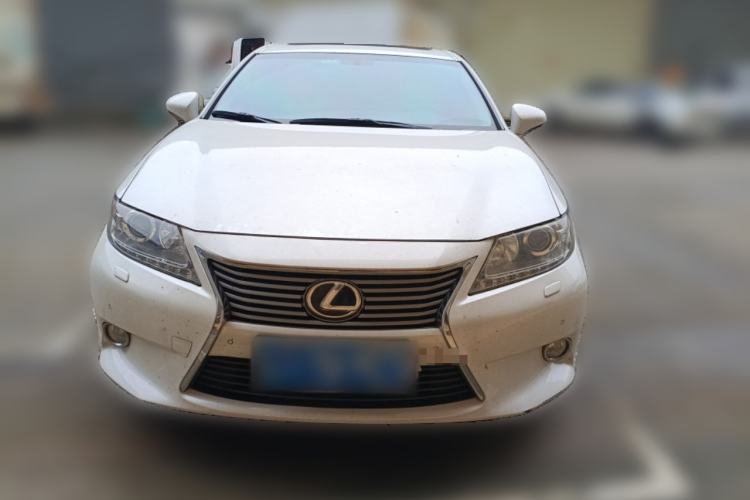 Used Lexus ES 2013 250 Elegant Edition Front