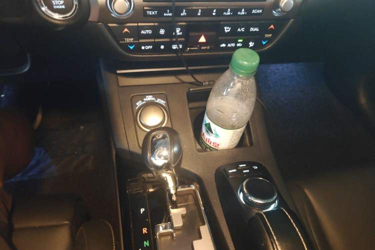 Used Lexus ES 2013 250 Elite Edition Gear Lever