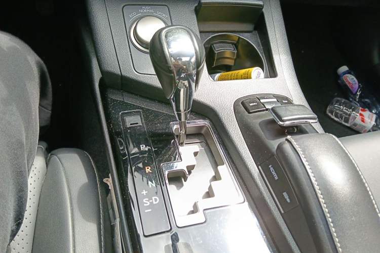 Used Lexus ES 2013 250 Elite Edition Gear Lever