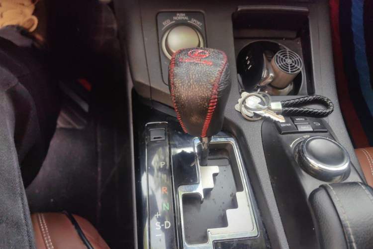 Used Lexus ES 2013 250 Elite Edition Gear Lever