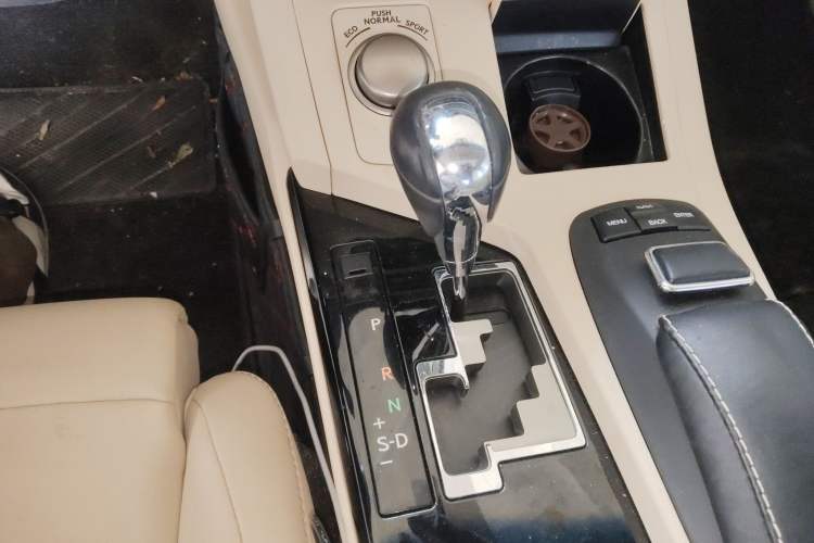 Used Lexus ES 2013 250 Elite Edition Gear Lever