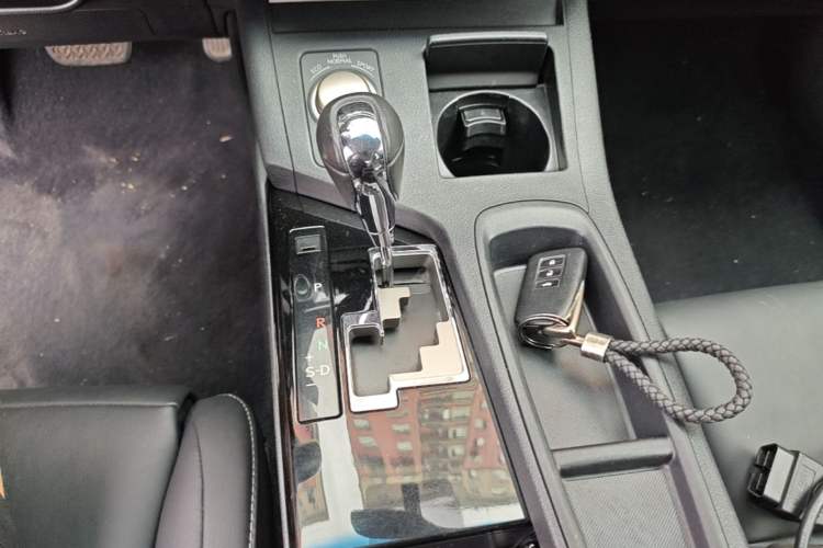Used Lexus ES 2013 250 Elite Edition Gear Lever