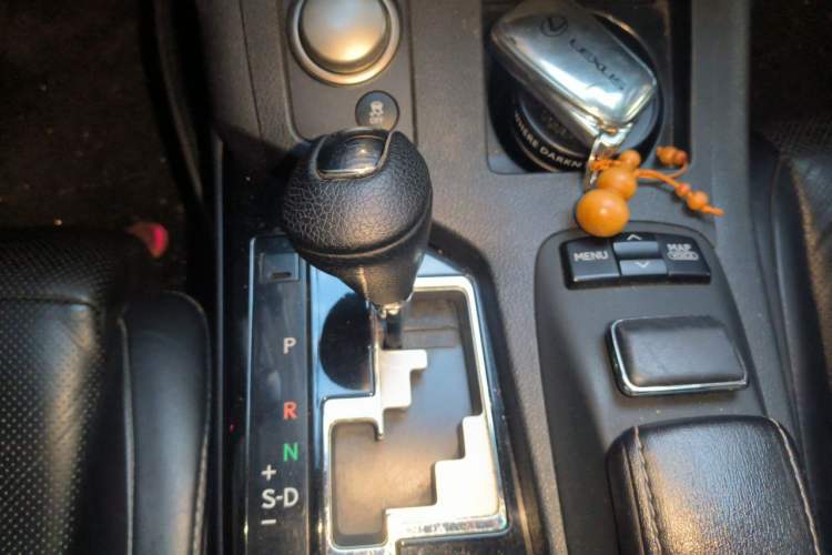 Used Lexus ES 2013 250 Elegant Edition Gear Lever