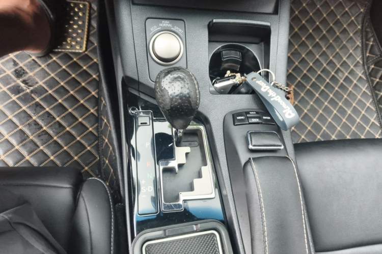 Used Lexus ES 2013 250 Elite Edition Gear Lever
