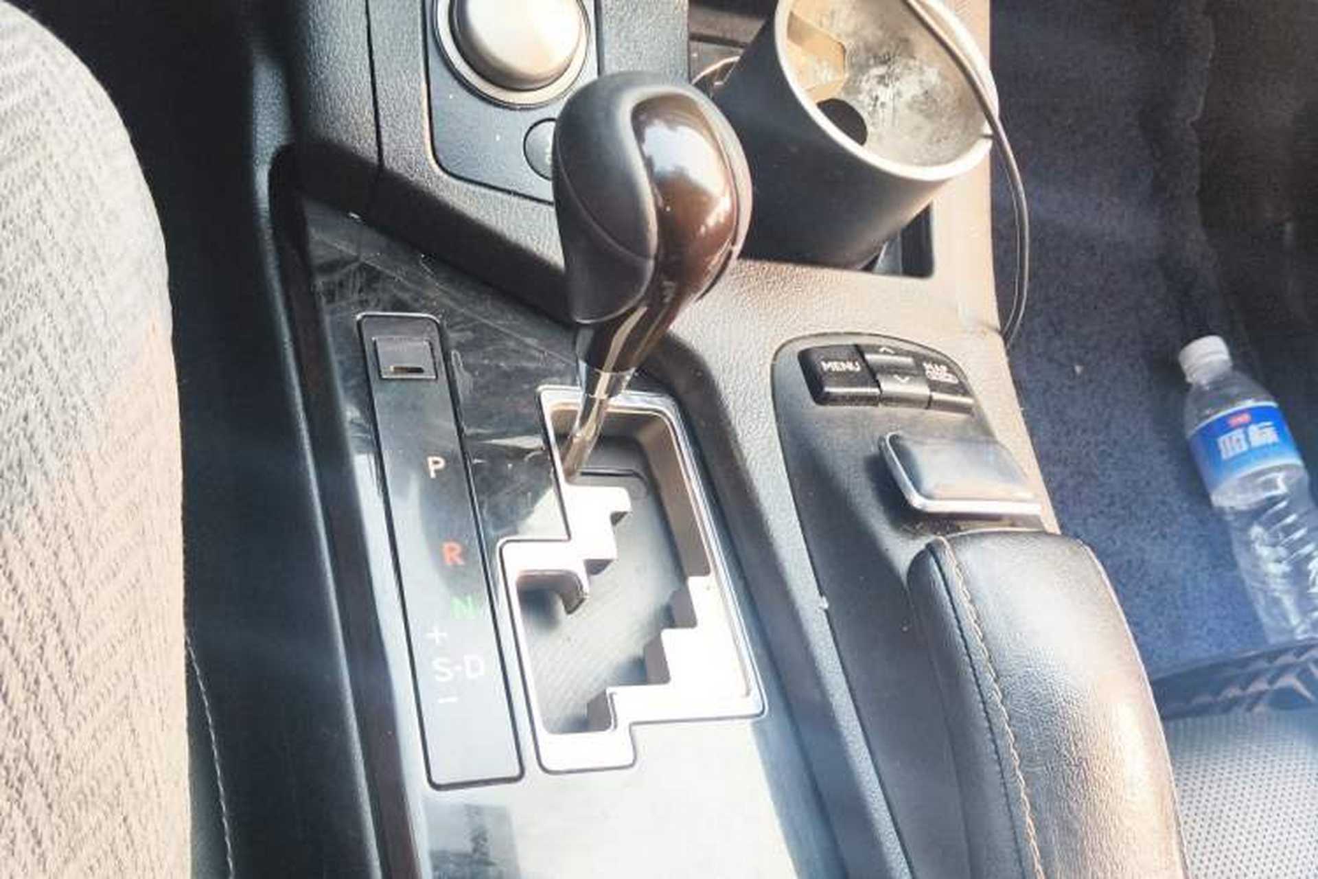Used Lexus ES 2013 250 Elegant Edition Gear Lever