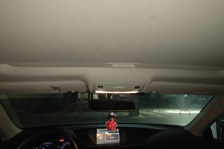Used Lexus ES 2013 300h Elite Edition Headliner