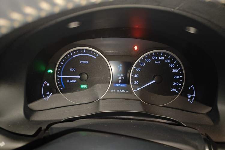 Used Lexus ES 2013 300h Elite Edition Instrument Cluster