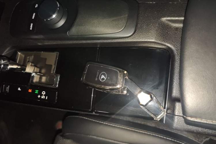 Used Lexus ES 2013 250 Elite Edition Interior 1