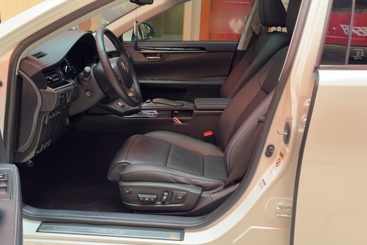 Used Lexus ES 2013 250 Elite Edition Left Front Seat