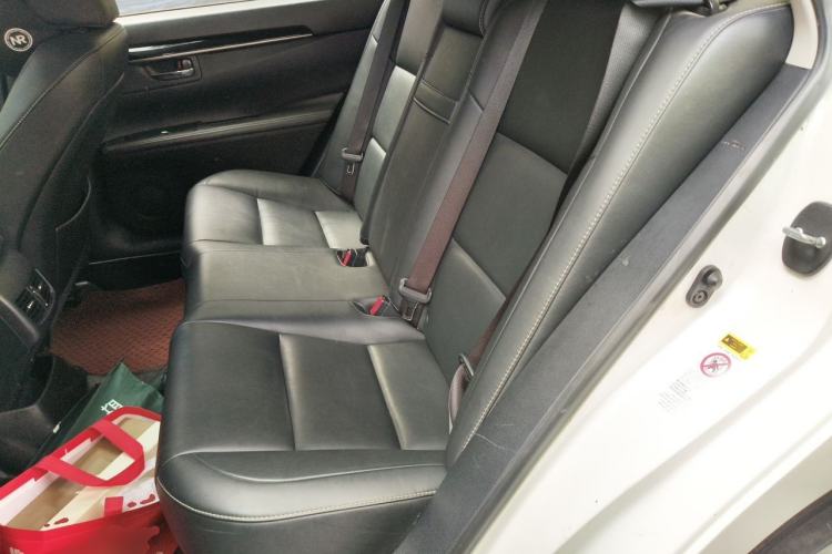 Used Lexus ES 2013 250 Elegant Edition Left Rear Seat