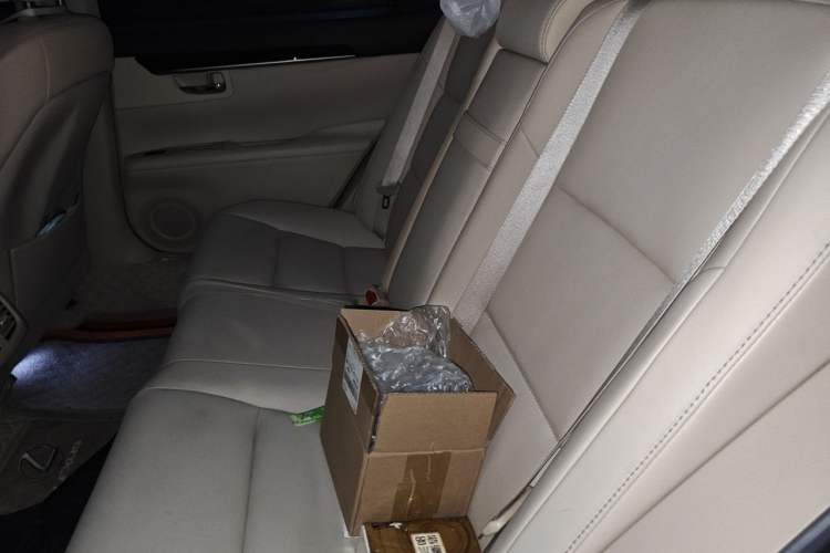 Used Lexus ES 2013 250 Elite Edition Left Rear Seat