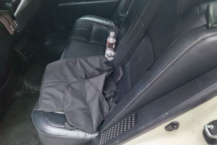 Used Lexus ES 2013 300h Elite Edition Left Rear Seat