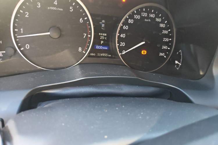 Used Lexus ES 2013 250 Elite Edition Odometer Close Up