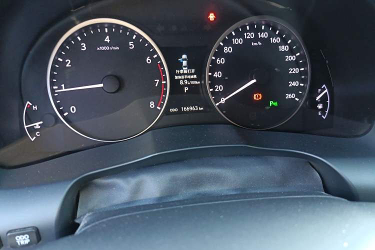 Used Lexus ES 2013 250 Elite Edition Odometer Close Up