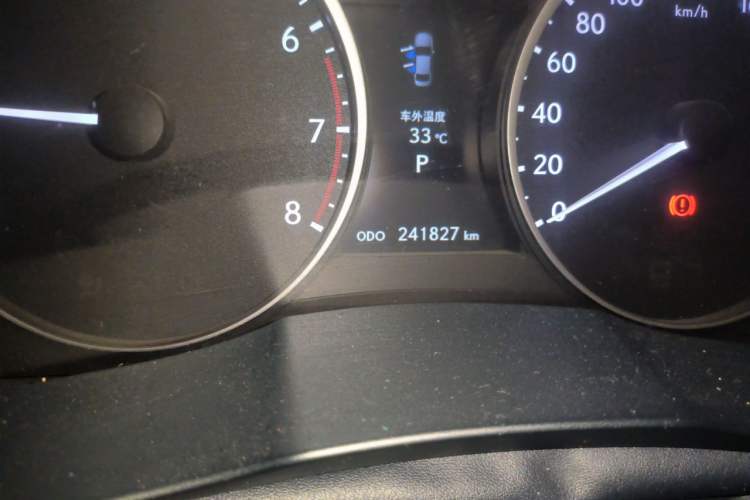 Used Lexus ES 2013 250 Elegant Edition Odometer Close Up