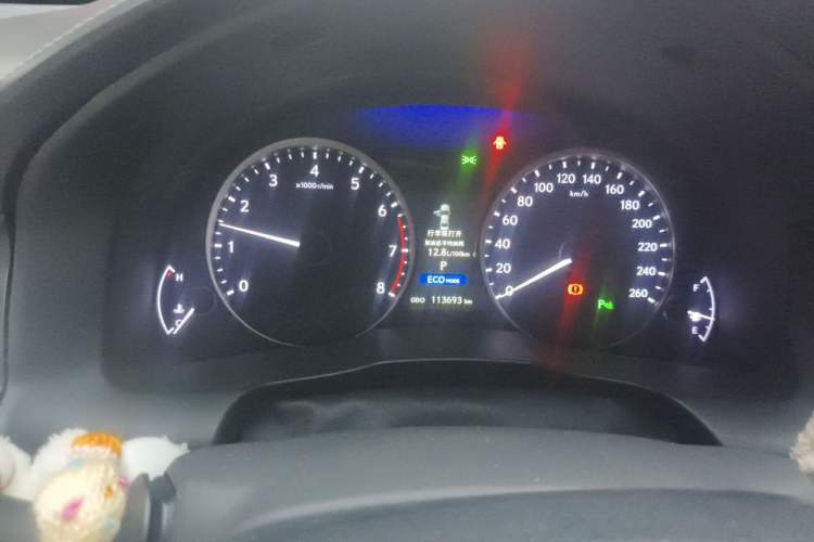 Used Lexus ES 2013 250 Elite Edition Odometer Close Up