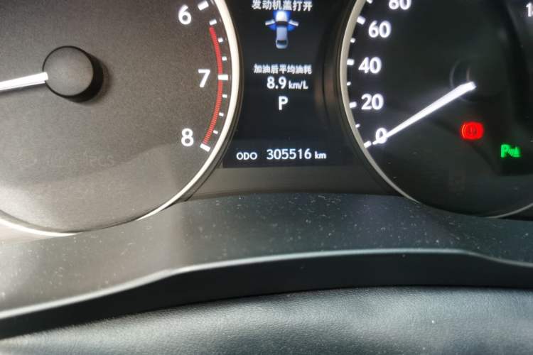 Used Lexus ES 2013 250 Elite Edition Odometer Close Up