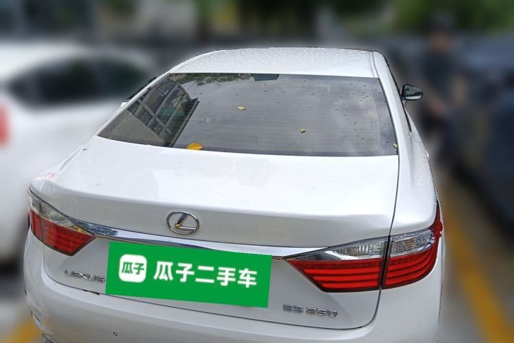 Used Lexus ES 2013 250 Elite Edition Rear