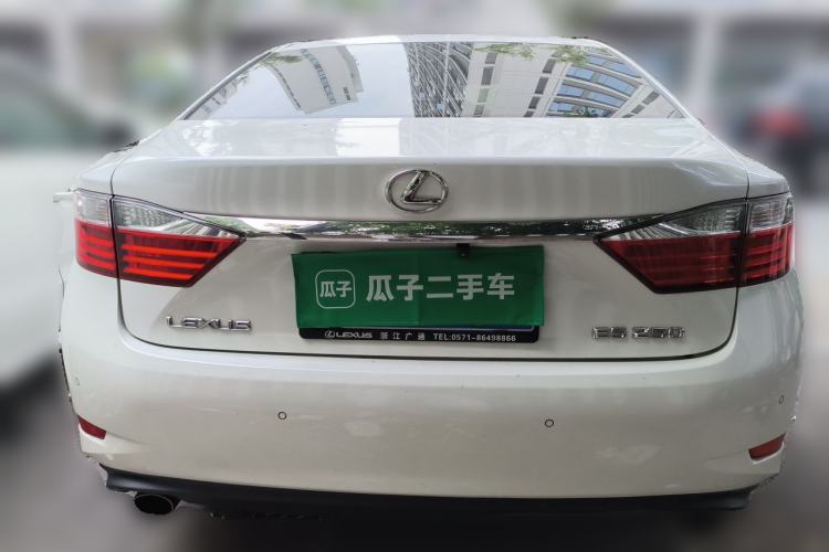 Used Lexus ES 2013 250 Elite Edition Rear