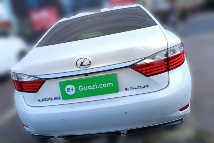 Used Lexus ES 2013 250 Elite Edition Rear