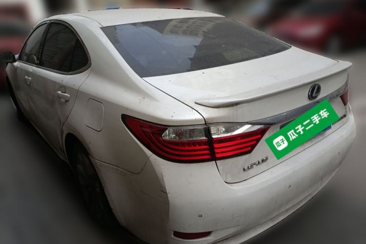 Used Lexus ES 2013 300h Elite Edition Rear Left 45 Deg