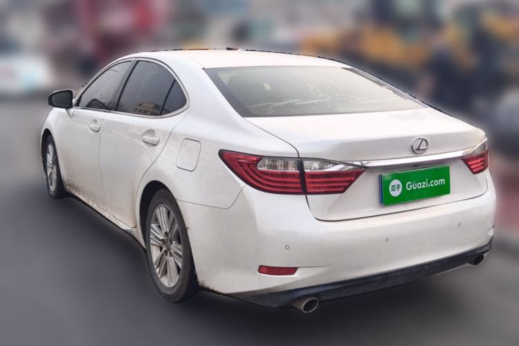 Used Lexus ES 2013 250 Elegant Edition Rear Left 45 Deg