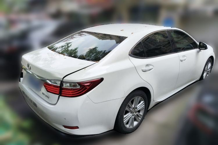 Used Lexus ES 2013 250 Elegant Edition Rear Right 45 Deg