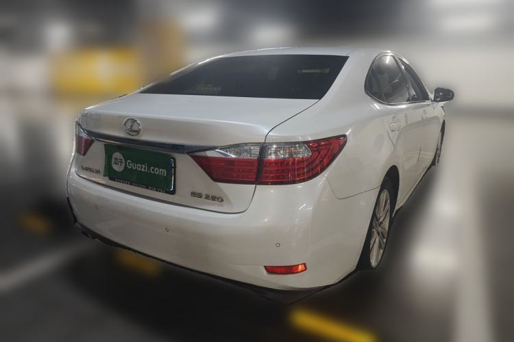 Used Lexus ES 2013 250 Elite Edition Rear Right 45 Deg