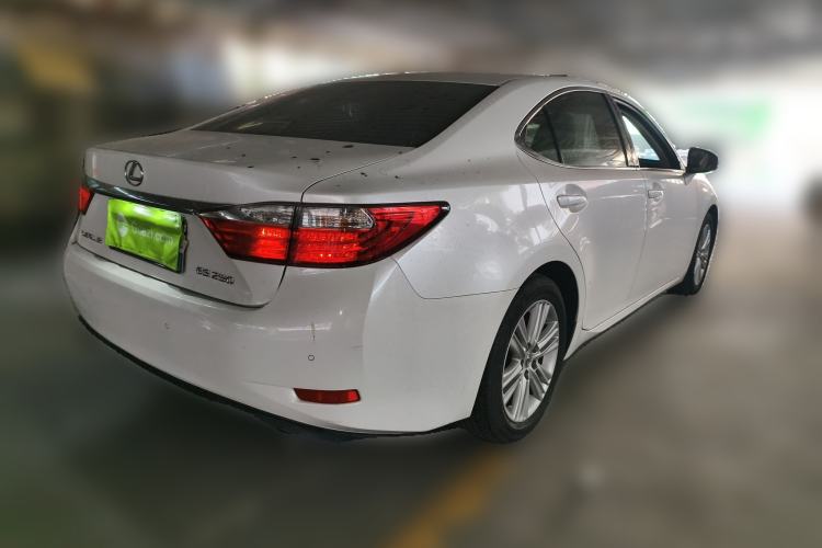 Used Lexus ES 2013 250 Elite Edition Rear Right 45 Deg
