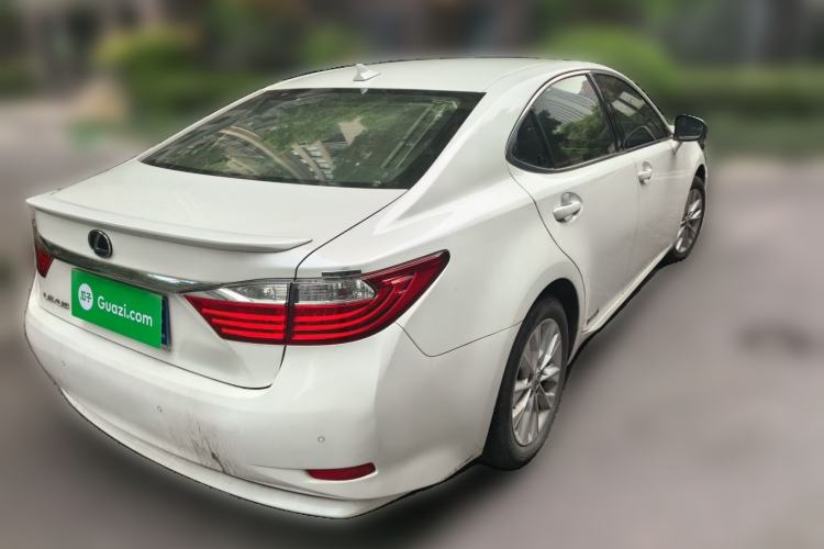 Used Lexus ES 2013 300h Elite Edition Rear Right 45 Deg