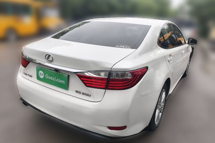 Used Lexus ES 2013 250 Elite Edition Rear Right 45 Deg