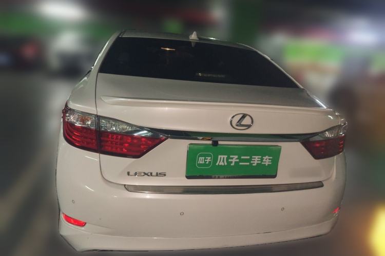 Used Lexus ES 2013 250 Elite Edition Rear