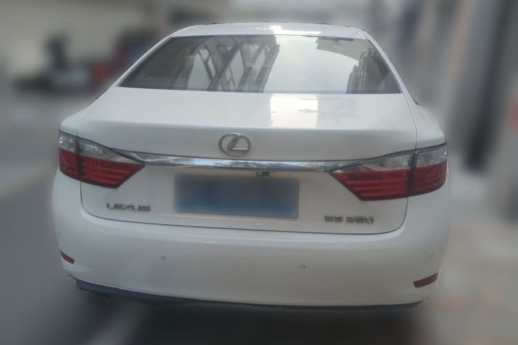 Used Lexus ES 2013 250 Elite Edition Rear