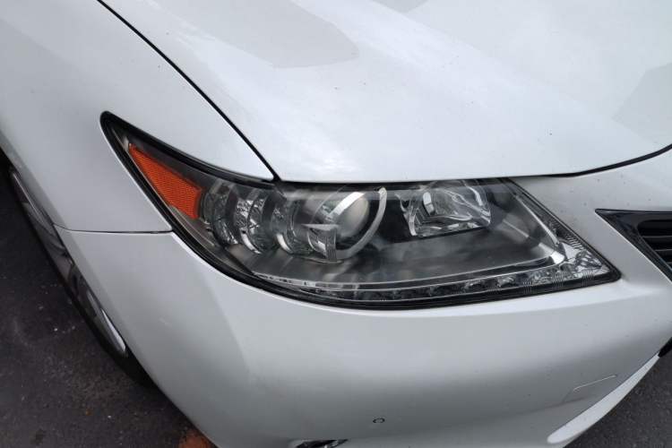 Used Lexus ES 2013 250 Elite Edition Right Front Headlight