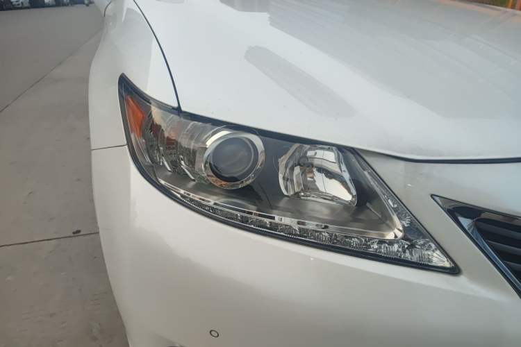 Used Lexus ES 2013 250 Elite Edition Right Front Headlight