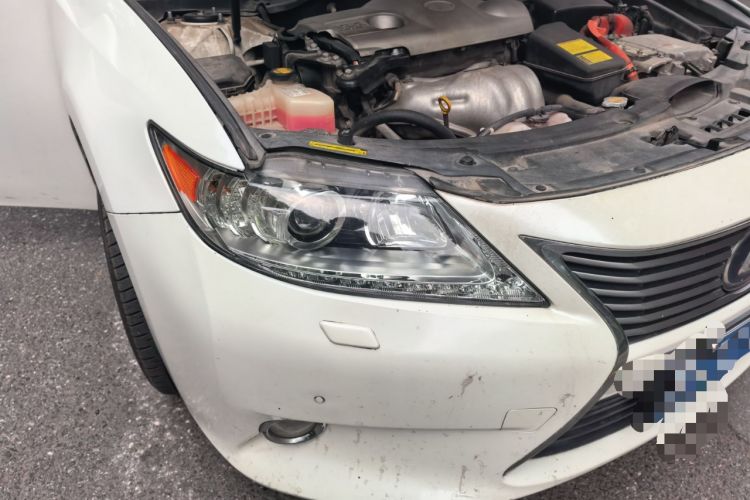 Used Lexus ES 2013 300h Elite Edition Right Front Headlight