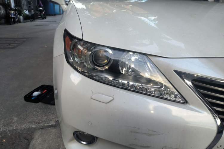 Used Lexus ES 2013 250 Elegant Edition Right Front Headlight