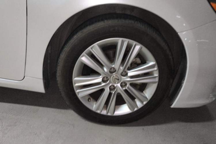 Used Lexus ES 2013 250 Elite Edition Right Front Wheel Hub