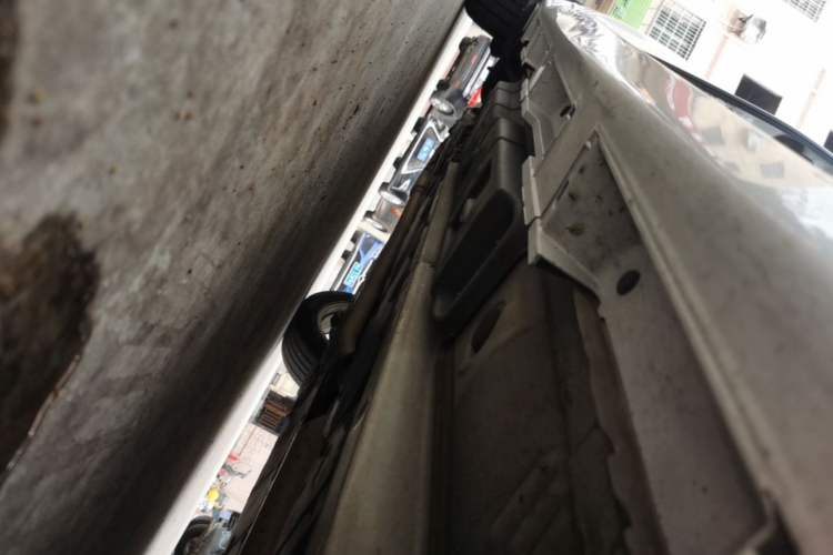 Used Lexus ES 2013 250 Elite Edition Right Side Sill