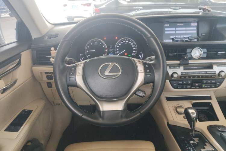 Used Lexus ES 2013 250 Elite Edition Steering Wheel