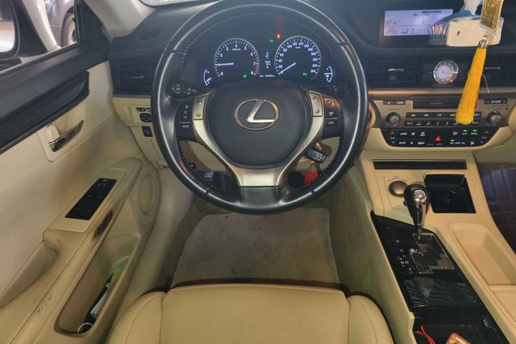 Used Lexus ES 2013 250 Elite Edition Steering Wheel
