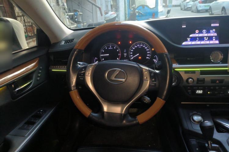 Used Lexus ES 2013 250 Elegant Edition Steering Wheel