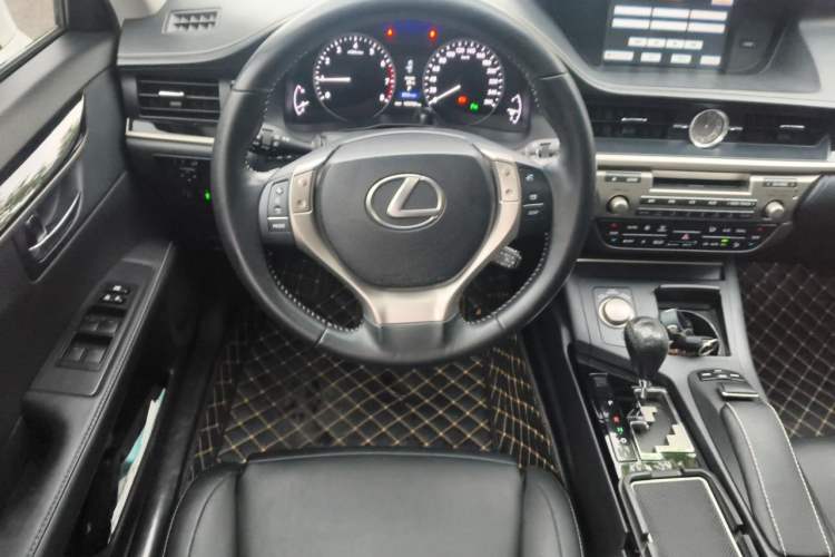 Used Lexus ES 2013 250 Elite Edition Steering Wheel