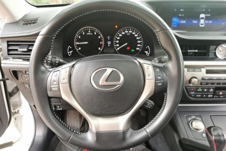 Used Lexus ES 2013 250 Elite Edition Steering Wheel