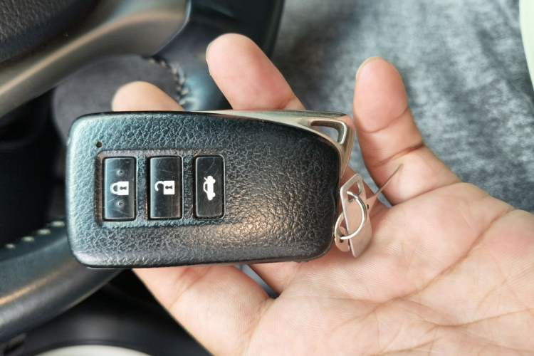 Used Lexus ES 2013 250 Elegant Edition Vehicle Key