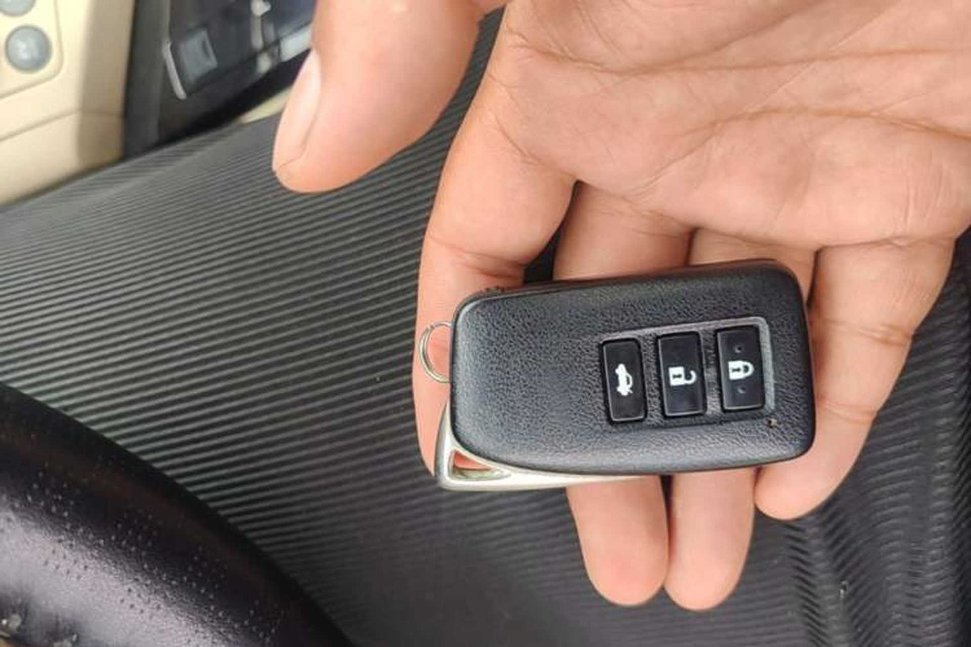 Used Lexus ES 2013 300h Elite Edition Vehicle Key