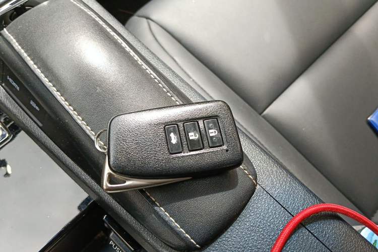 Used Lexus ES 2013 250 Elite Edition Vehicle Key